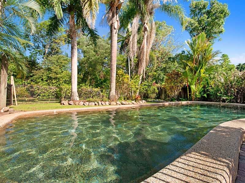 20 Hobson Drive, Brinsmead QLD 4870