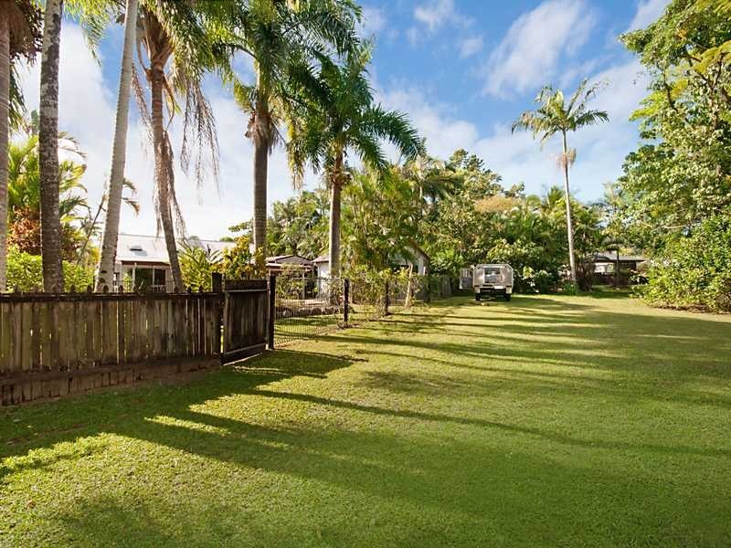 20 Hobson Drive, Brinsmead QLD 4870