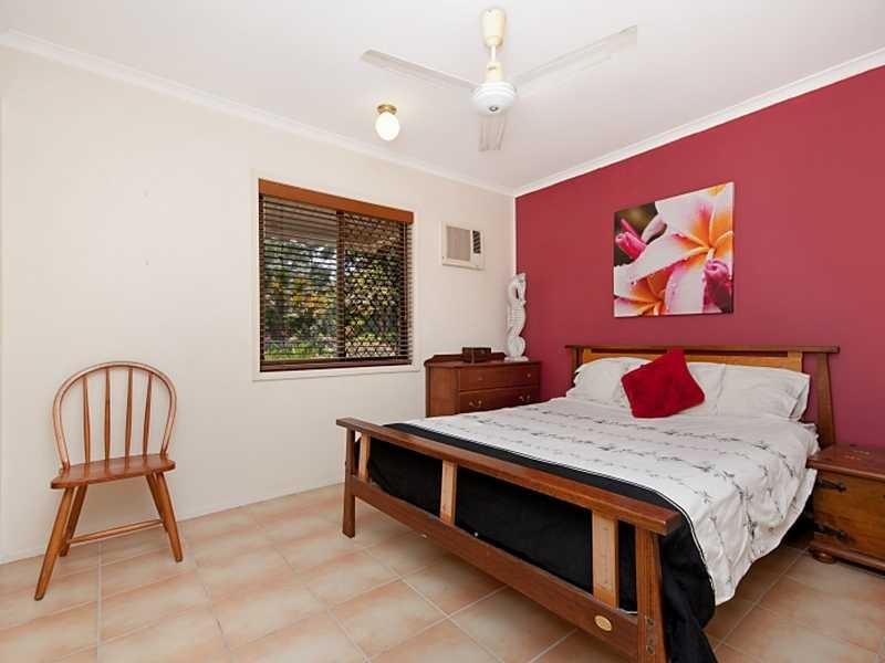 8/23 Heavey Crescent, Whitfield QLD 4870