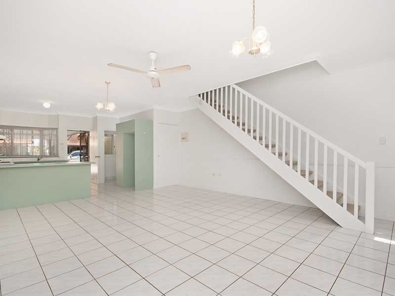 7/14 Grantala Street, Manoora QLD 4870