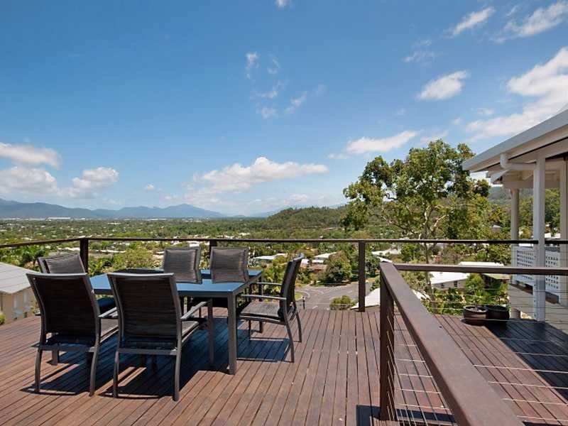 7 Aldinga Close, Whitfield QLD 4870