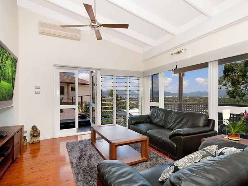 7 Aldinga Close, Whitfield QLD 4870