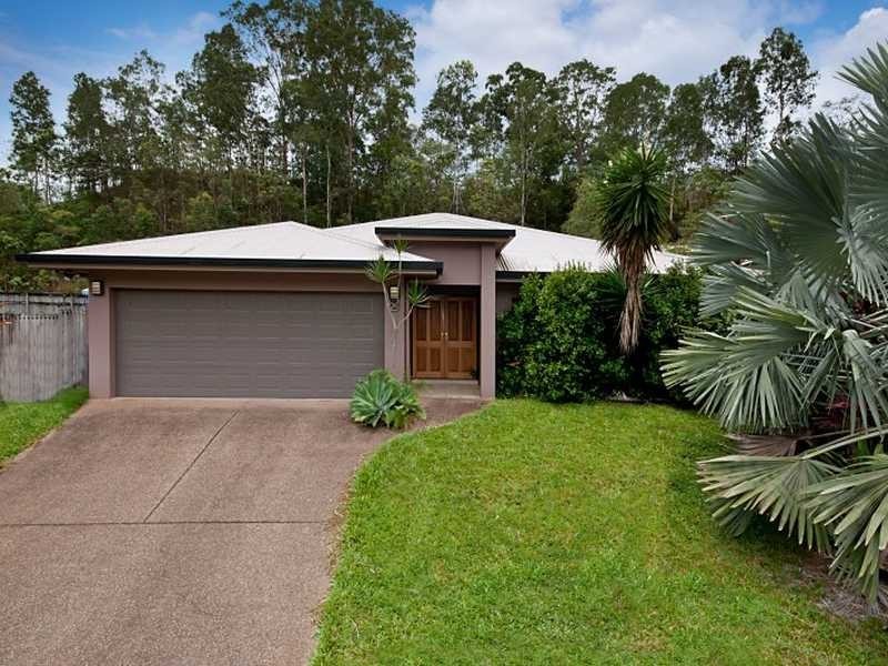 25 William Hickey Street, Redlynch QLD 4870