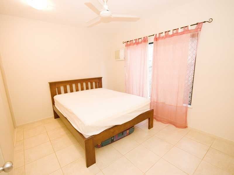 25 William Hickey Street, Redlynch QLD 4870