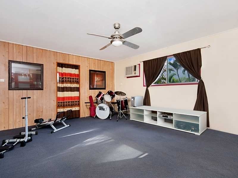 13 Woomera Street, Bayview Heights QLD 4868