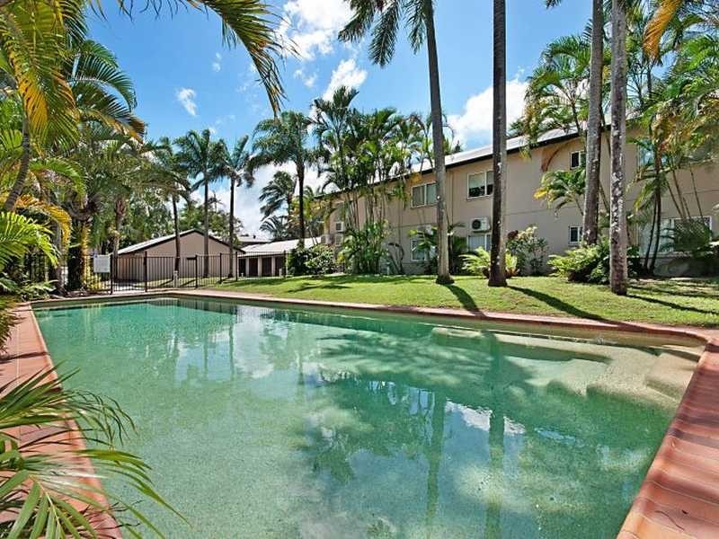 2/176 Spence Street, Cairns QLD 4870