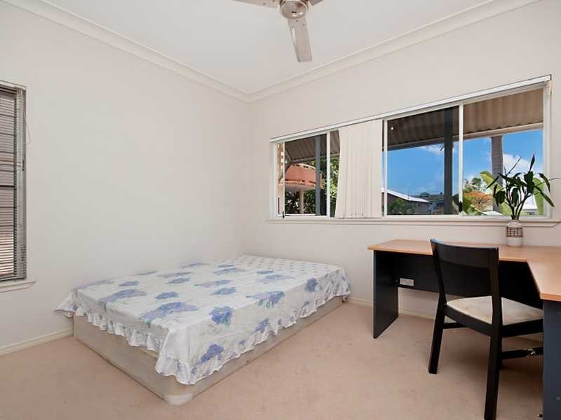 4/62 Digger Street, Cairns North QLD 4870