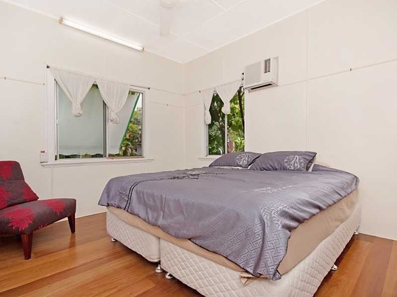 20 Junction Street, Edge Hill QLD 4870