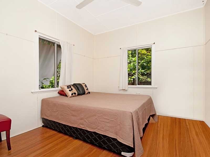 20 Junction Street, Edge Hill QLD 4870