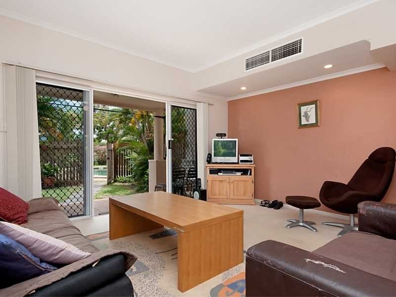 4 /34 Lily Street, Cairns North QLD 4870