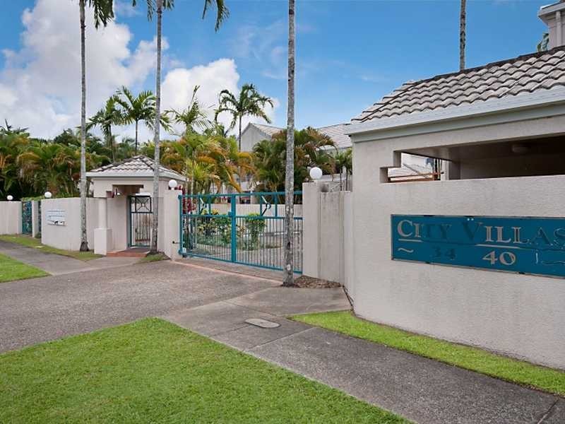 4 /34 Lily Street, Cairns North QLD 4870