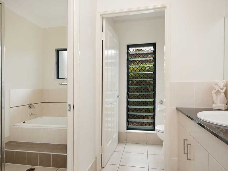 9 Altona Street, Bentley Park QLD 4869