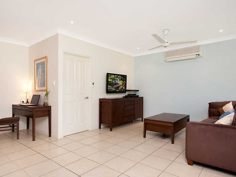 9 Altona Street, Bentley Park QLD 4869