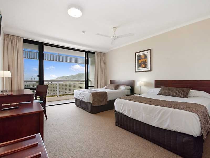 52 A&B/209 Abbott Street, Cairns North QLD 4870