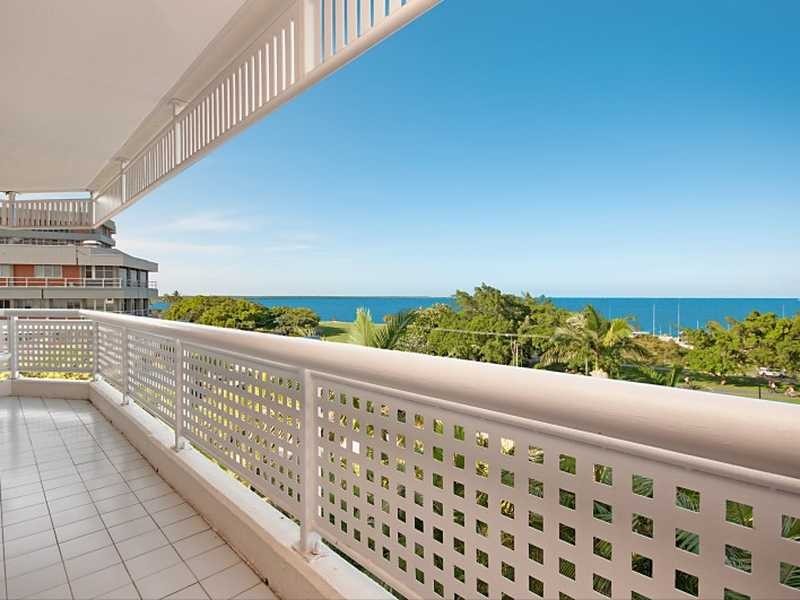 52 A&B/209 Abbott Street, Cairns North QLD 4870