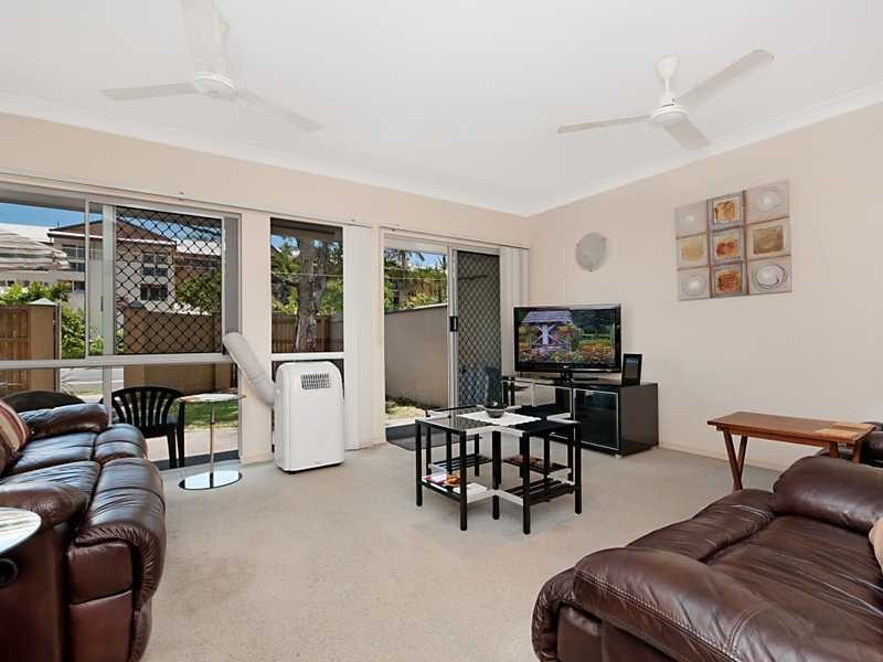 3/17 Digger Street, Cairns North QLD 4870