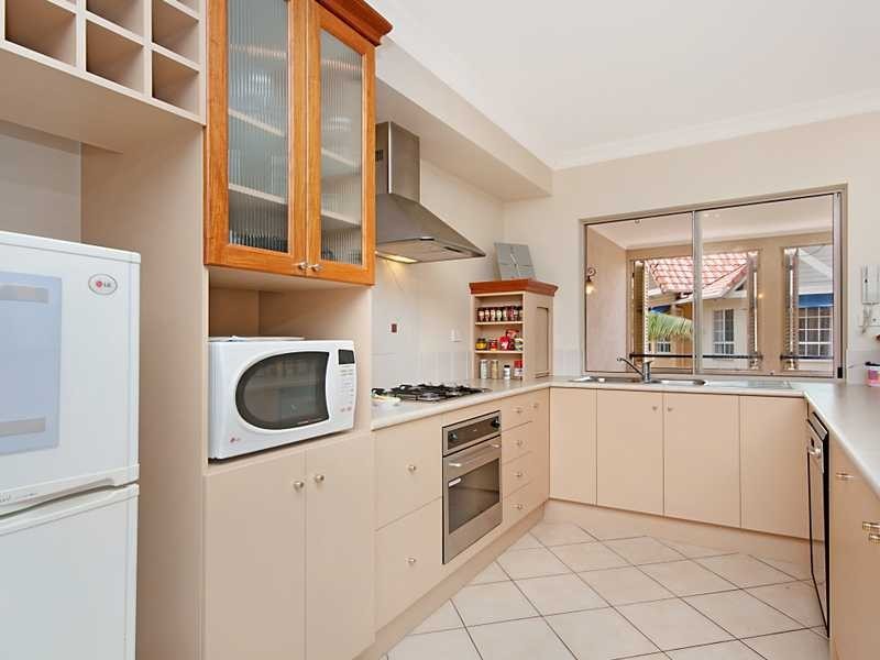 917/373 Mcleod Street, Cairns North QLD 4870