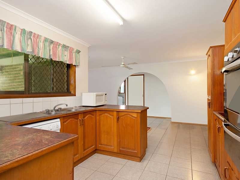 12 Mackey Close, Brinsmead QLD 4870