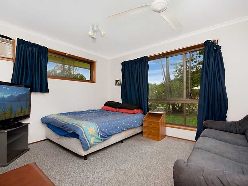 12 Mackey Close, Brinsmead QLD 4870