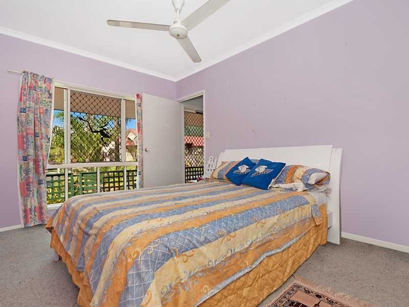 15 Sherwood Close, Brinsmead QLD 4870