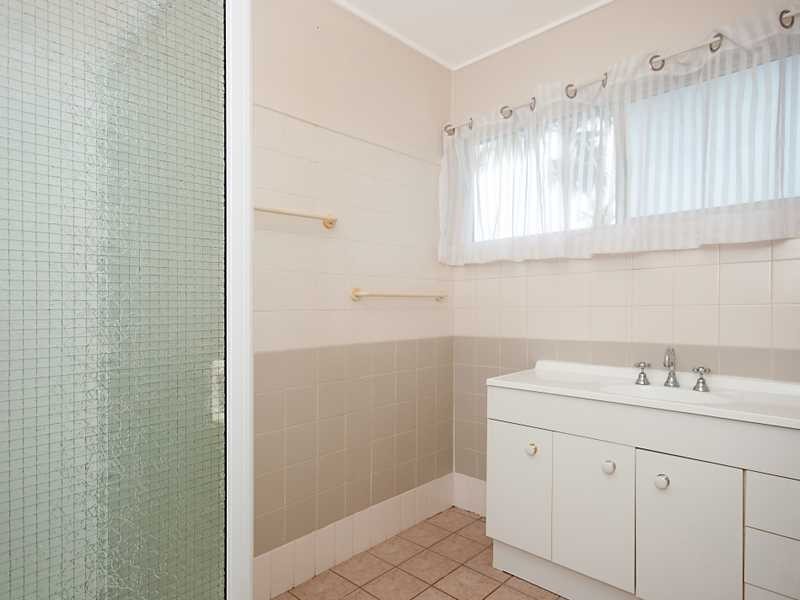 6 Richardson Street, Edge Hill QLD 4870