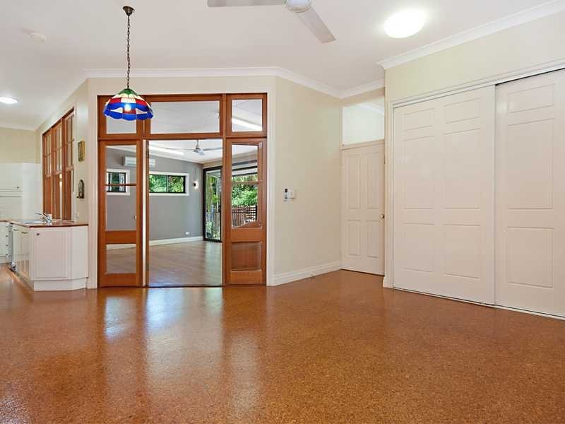 43 View Street, Brinsmead QLD 4870