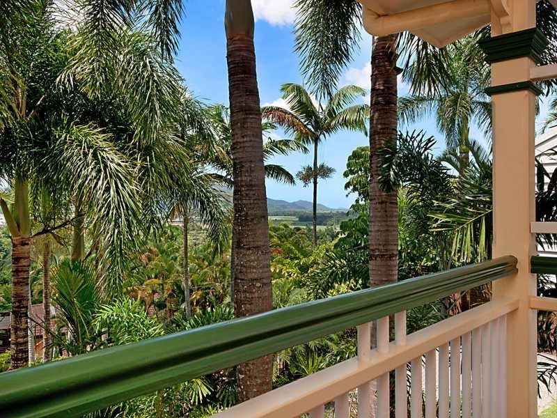 43 View Street, Brinsmead QLD 4870