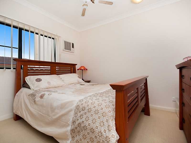 4/38 Digger Street, Cairns North QLD 4870