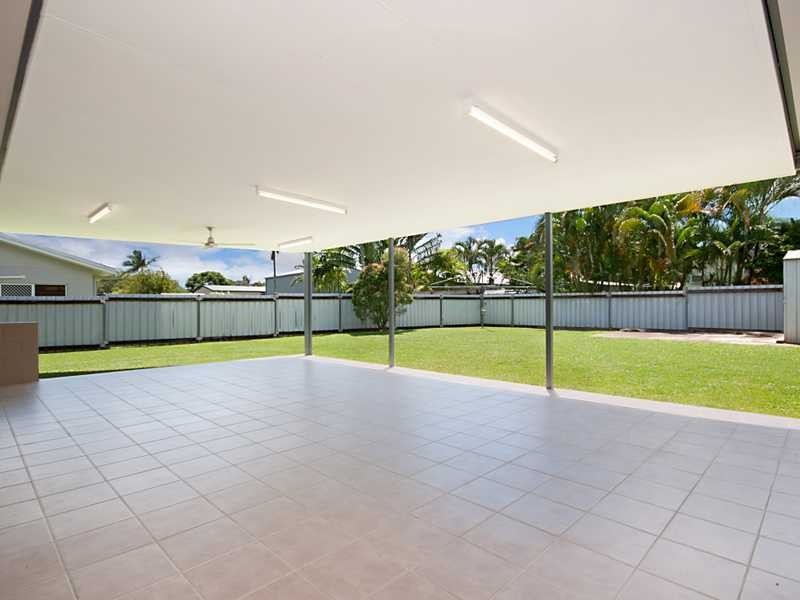 7 Venus Battery Close, Edmonton QLD 4869