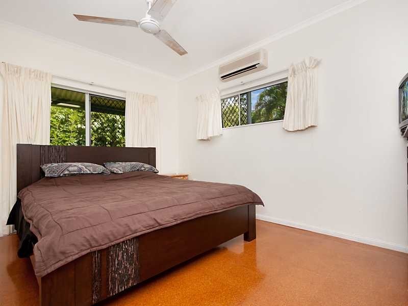 72 Golden Grove Drive, Bentley Park QLD 4869