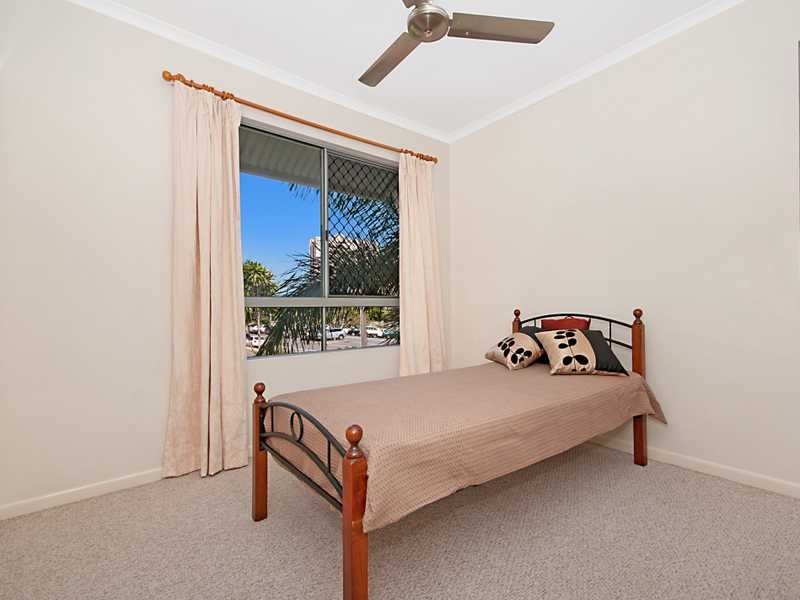 3/242 Grafton Street, Cairns North QLD 4870