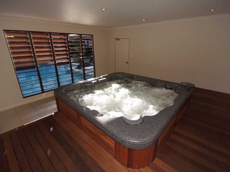 3/242 Grafton Street, Cairns North QLD 4870