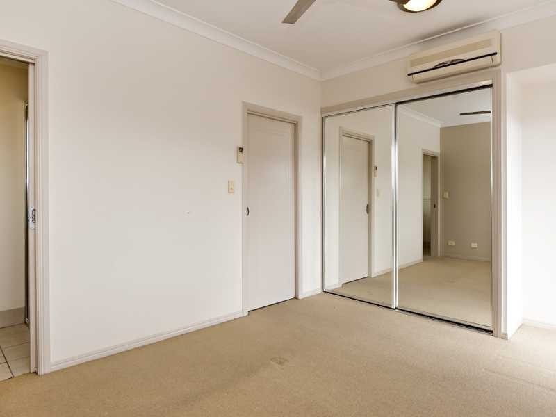 6/378 McLeod Street, Cairns North QLD 4870