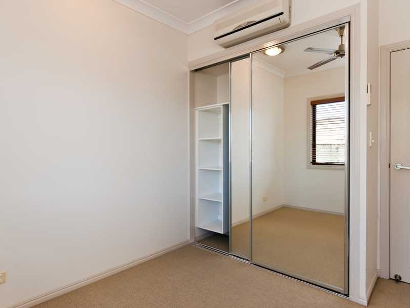 6/378 McLeod Street, Cairns North QLD 4870