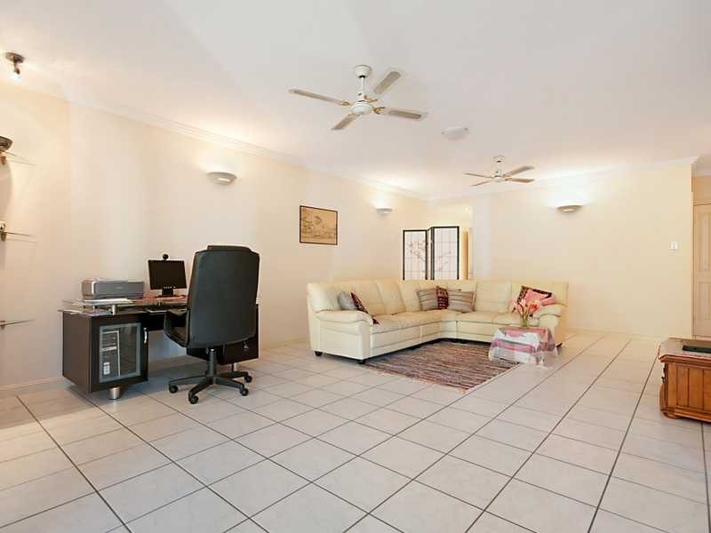 2/38 Digger Street, Cairns North QLD 4870