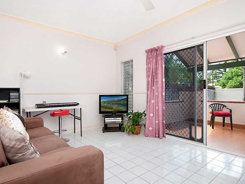 1/5-7 Herries Street, Earlville QLD 4870