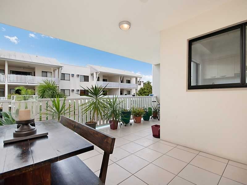 16/44 Pease Street, Cairns QLD 4870