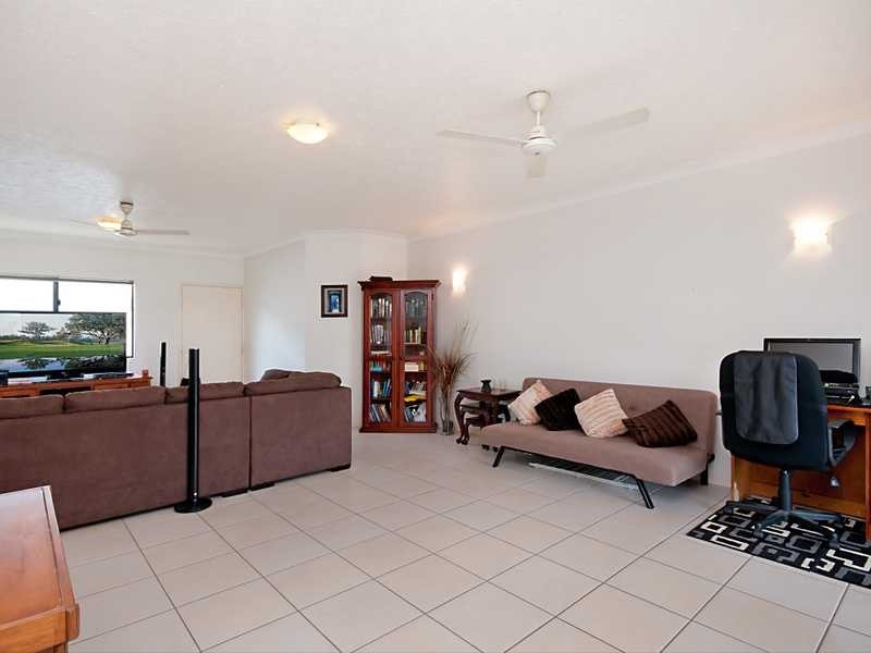 16/44 Pease Street, Cairns QLD 4870