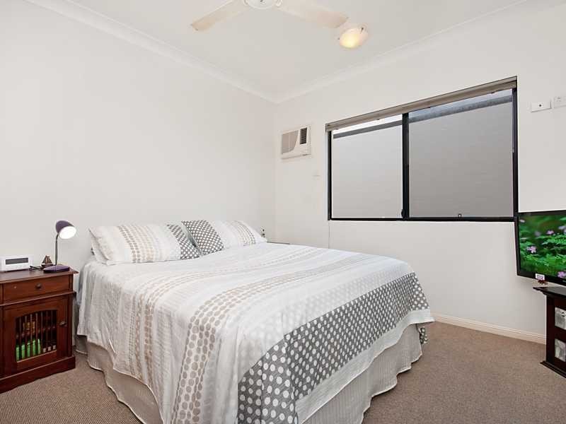 16/44 Pease Street, Cairns QLD 4870