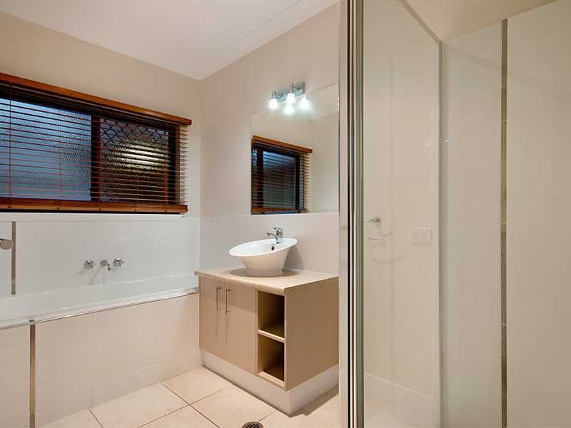 63 Fretwell Road, White Rock QLD 4868