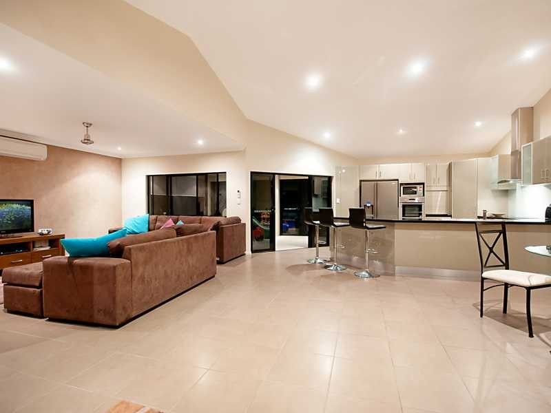 13 Trumpeter Street, Kanimbla QLD 4870