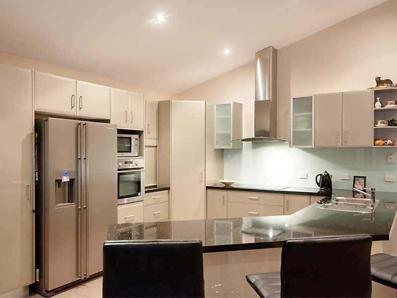 13 Trumpeter Street, Kanimbla QLD 4870