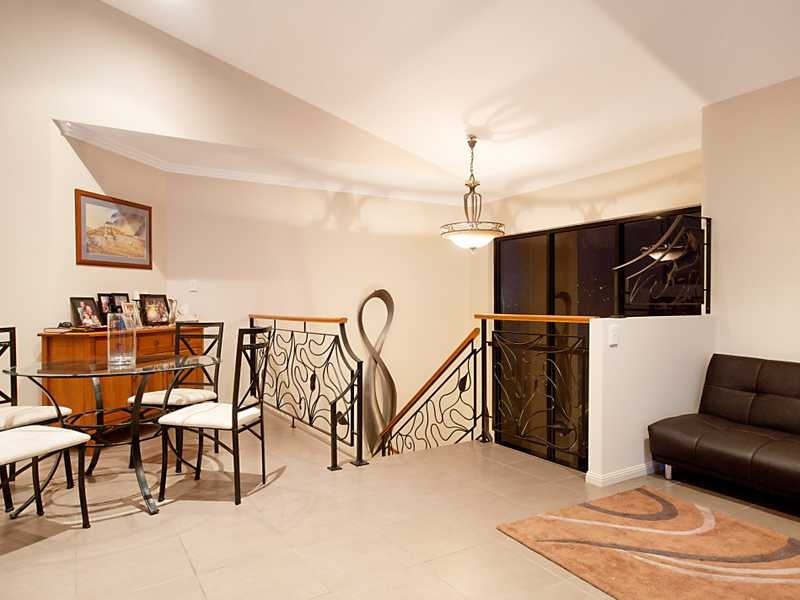 13 Trumpeter Street, Kanimbla QLD 4870