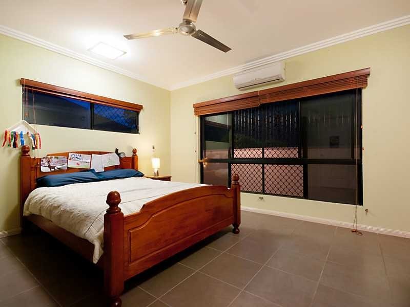 13 Trumpeter Street, Kanimbla QLD 4870