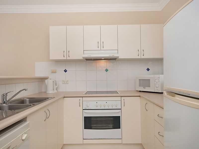 32/63 Mcleod Street, Cairns City QLD 4870