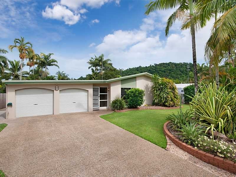 27 Hobson Drive, Brinsmead QLD 4870