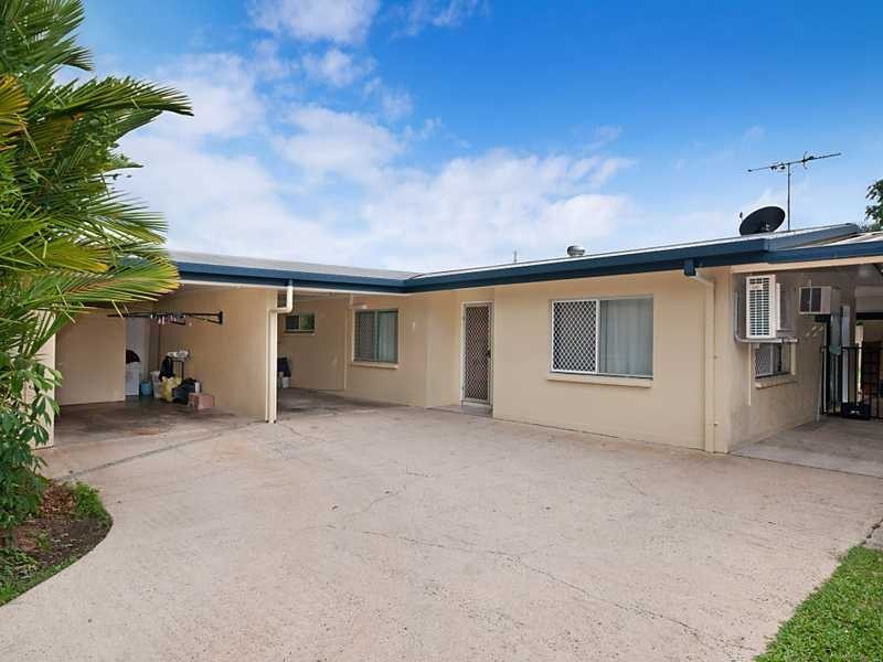 40 Nephrite Street, Woree QLD 4868