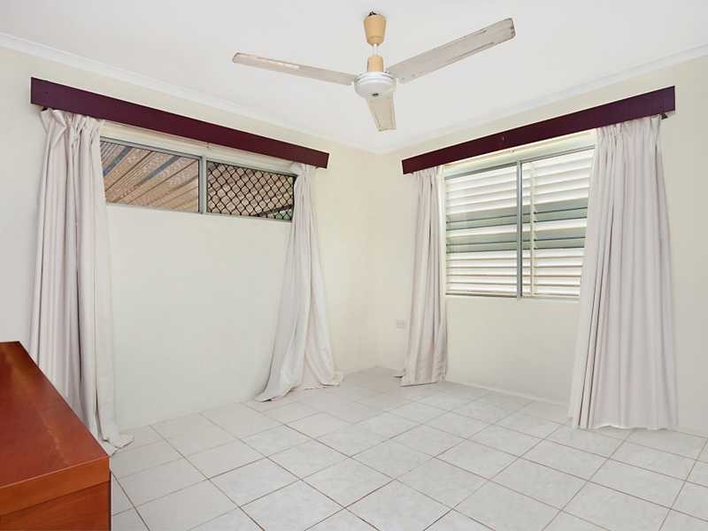 40 Nephrite Street, Woree QLD 4868