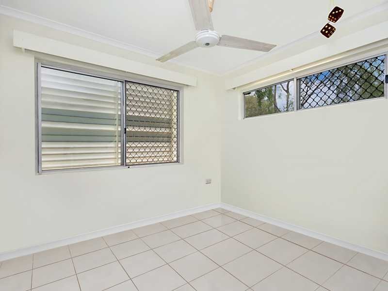 40 Nephrite Street, Woree QLD 4868