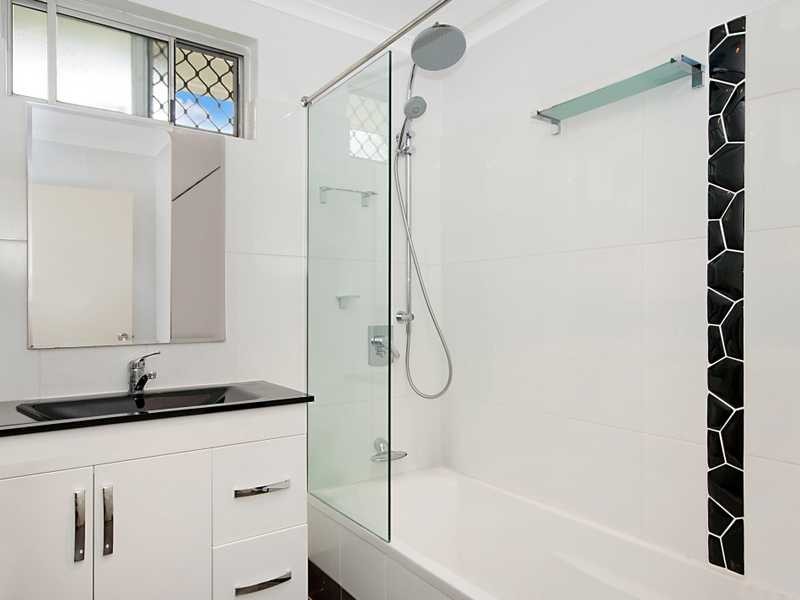 40 Nephrite Street, Woree QLD 4868